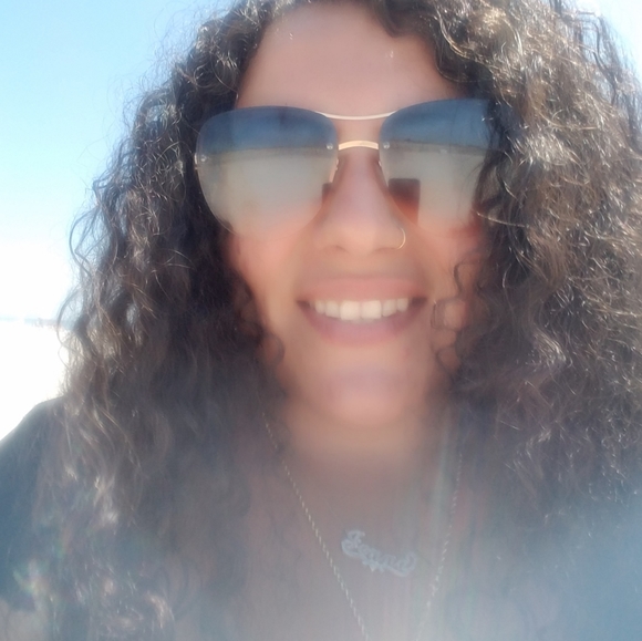 Meet your Posher, Jenna - Picture 4 of 6